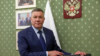 Олег Кувшинников напомнил, что Вологодскую область развивают на деньги, которые накопил он