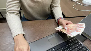 Для всех, кто хранит в доме купюры 5 000 рублей - важное изменение коснется всех россиян с 12 марта
