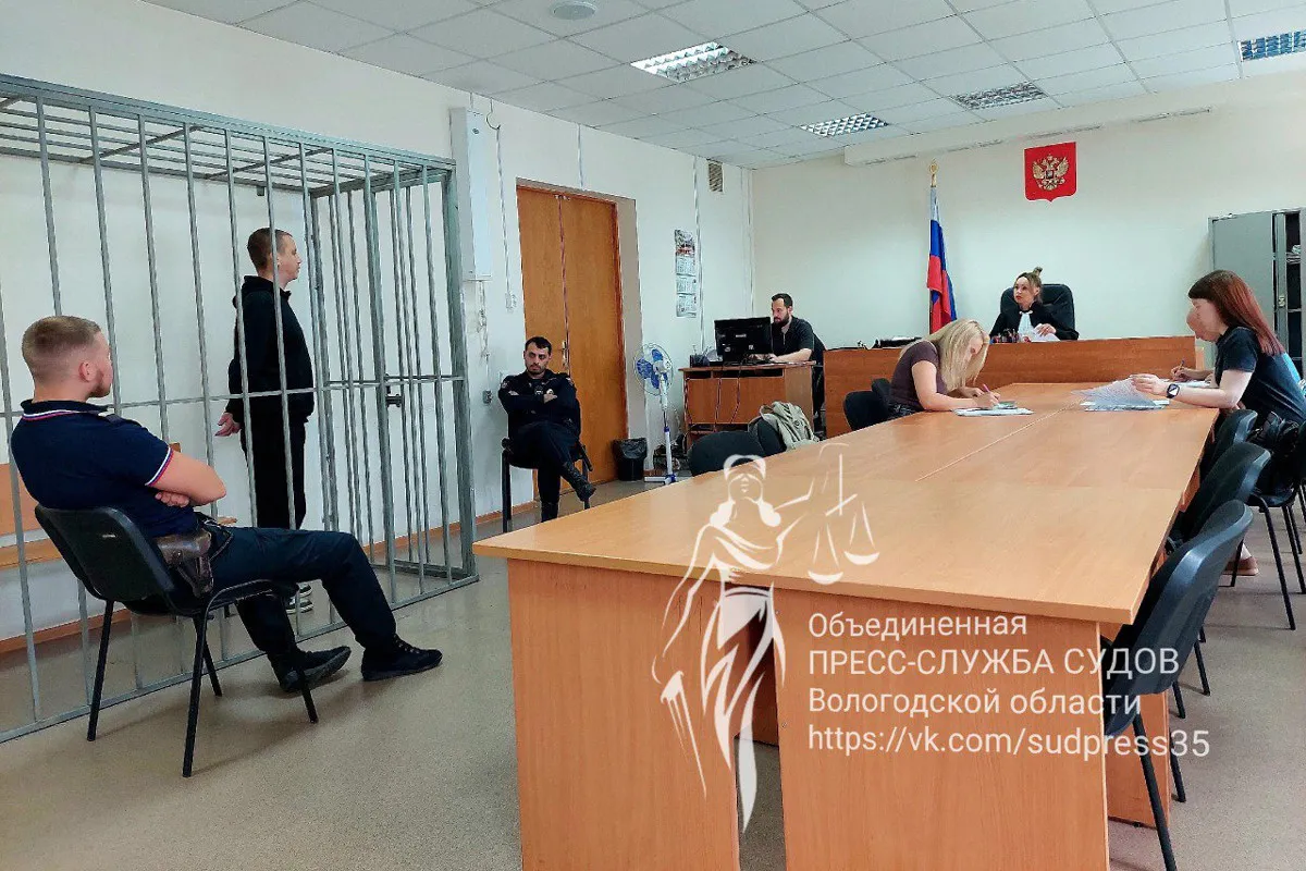 В Вологде пьяный мужчина нанес жене ножевое ранение в грудь