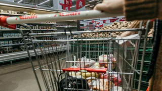 С декабря в российских магазинах вводятся ограничения: товаров по скидке больше не будет