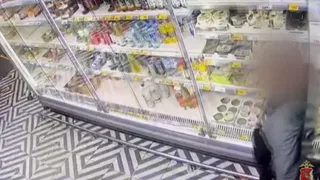 Вологодскому рецидивисту грозит тюремное заключение за кражу из магазина