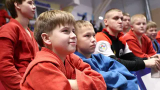 В Вологодской области начались соревнования юных самбистов со всего региона