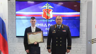 15-летний вологжанин спас женщину от нападения и получил награду от министра МВД