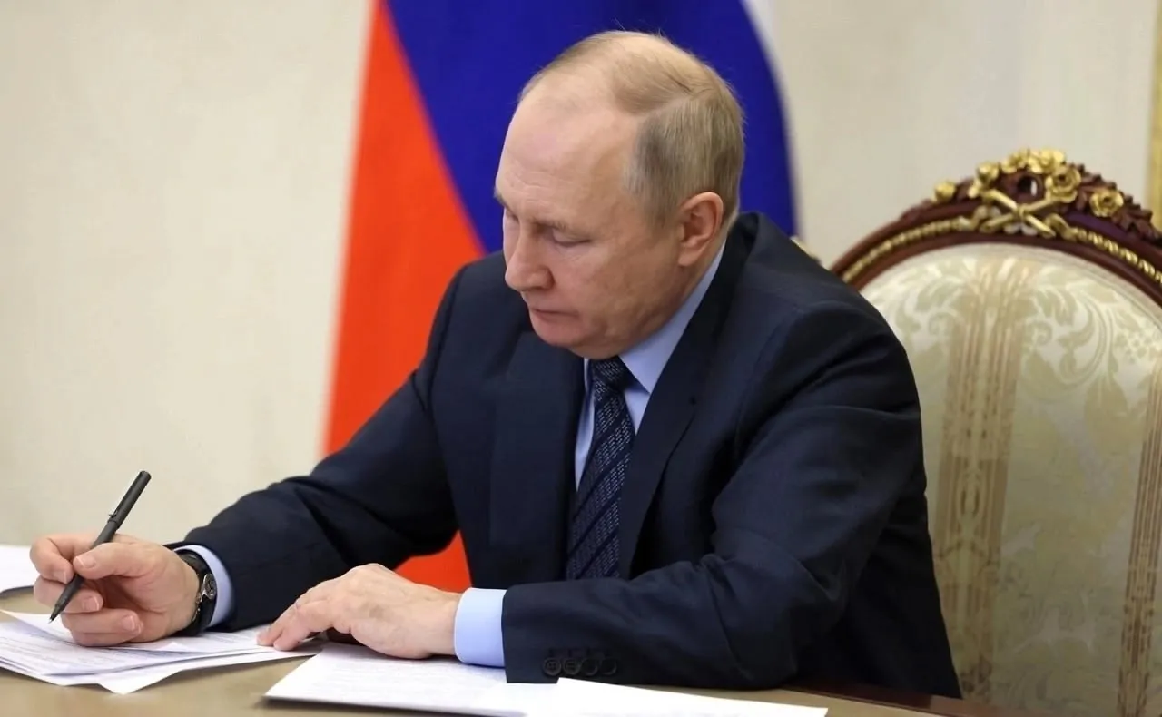 Владимир Путин наградил вологодские семьи и трудовых деятелей за выдающиеся заслуги