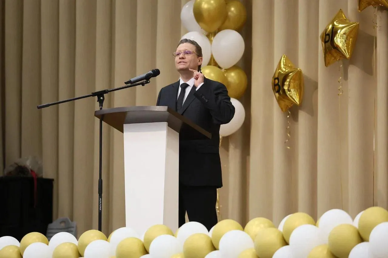 Георгий Филимонов напутствовал вологодских выпускников на Последнем звонке