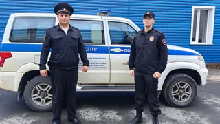 Полицейские в Вологодской области выручили гостей из Архангельска, застрявших в лесу