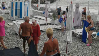 Это плачевный отпуск: российские туристы жалуются на отдых на Черном море. Что же там все-таки происходит