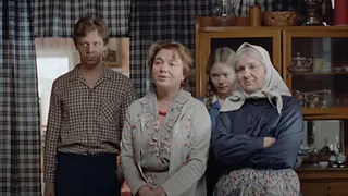 Узнайте за 20 секунд кадры из кинофильмов "Любовь и голуби" и "Москва слезам не верит"
