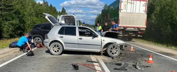 Два человека получили травмы в лобовом ДТП на трассе Москва-Архангельск
