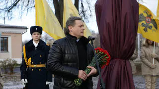 Губернатор Вологодчины открыл в столице региона памятник Герою России
