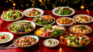 Что приготовить на Новый год: топ-7 дерзких, но вкусных салатов - от любимой классики до изысков
