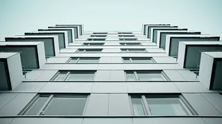 Указ подписан — ждите "гостей": с 15 марта штраф 15 000 рублей в день для собственников квартир с балконом