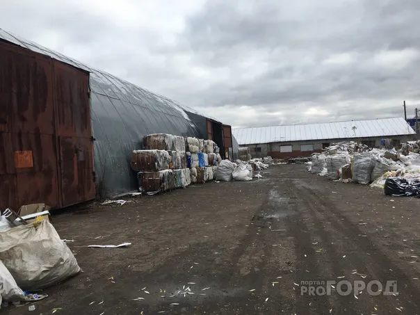 Экоавтобус собрал вторсырье в четырех микрорайонах Вологды