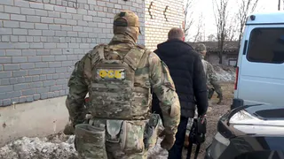 Трое жителей Вологодской области, включая адвоката, осуждены за мошенничество с недвижимостью