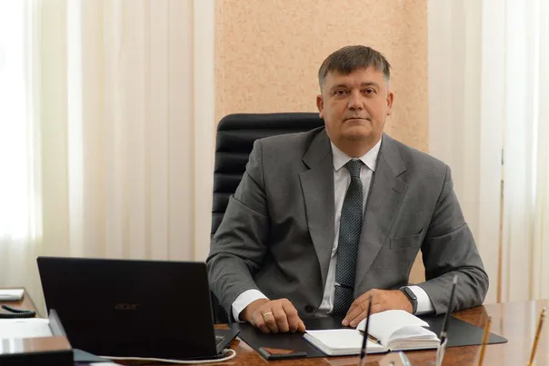 Глава Междуреченского округа покинул пост: названы причины и дальнейшие планы