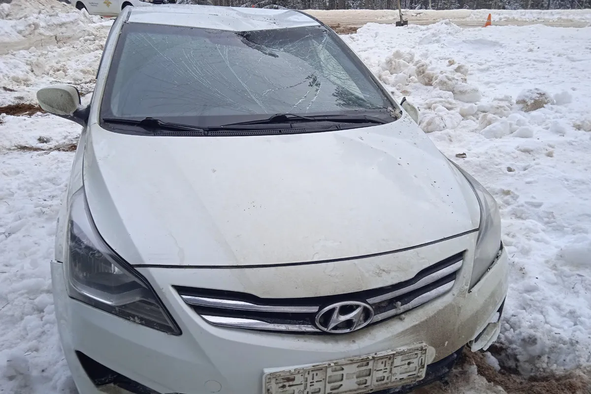 В Вологодской области пострадала пассажирка опрокинувшегося в кювет автомобиля