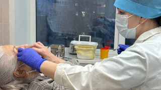 79 случаев травм глаз зафиксировали в Вологде за новогодние каникулы