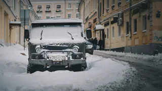 Новый прогноз погоды: на этой неделе по России ударят метели, аномальные морозы и ливни