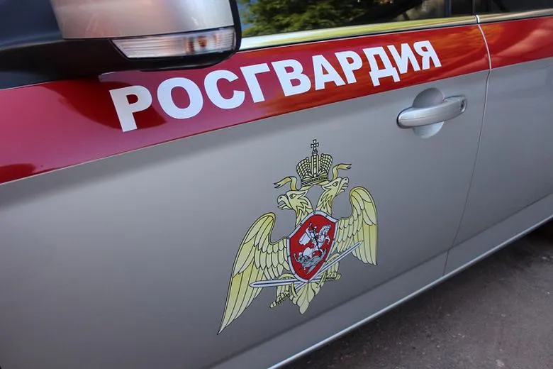Жительницу Вологодской области задержали за пьяный дебош в ночном баре