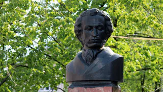 Вологда отметит Пушкинский день: стихи на французском, живая музыка и балы XIX века