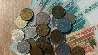 Размер небольшой, но хоть так. Эта приятная сумма придет каждому пенсионеру на карту в конце ноября