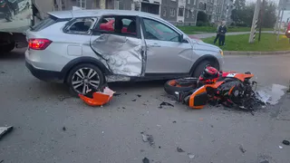 В Вологодской области погиб 21-летний мотоциклист после столкновения с «Ладой»