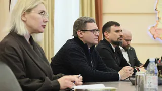 Губернатор Вологодской области провёл совещание по развитию представительств региона в столицах
