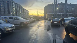 8-летнего мальчика сбило авто во дворе дома в Вологде