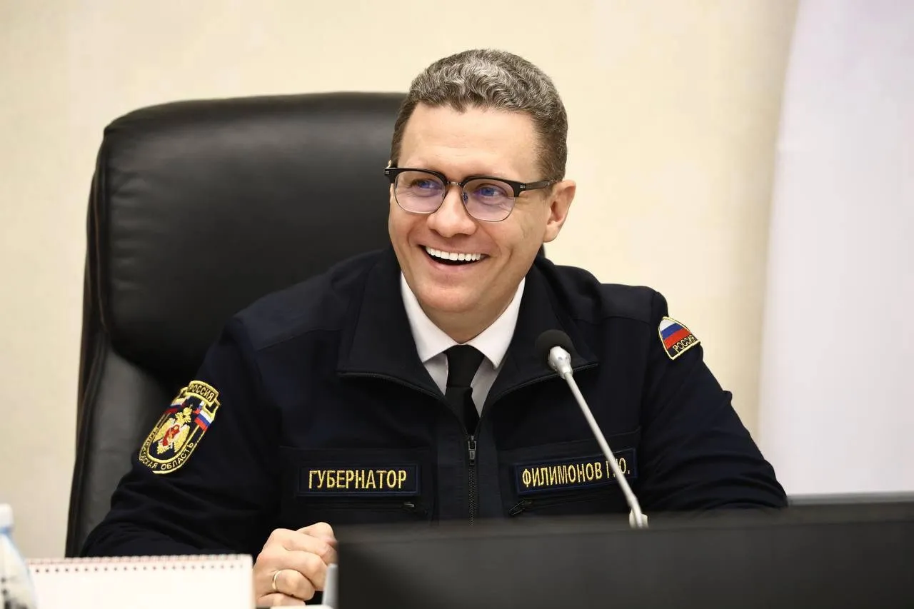 Георгий Филимонов проинспектировал ход строительства новой поликлиники в Вологодской области