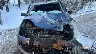 В Вологде лобовое столкновение иномарок отправило водителя в больницу