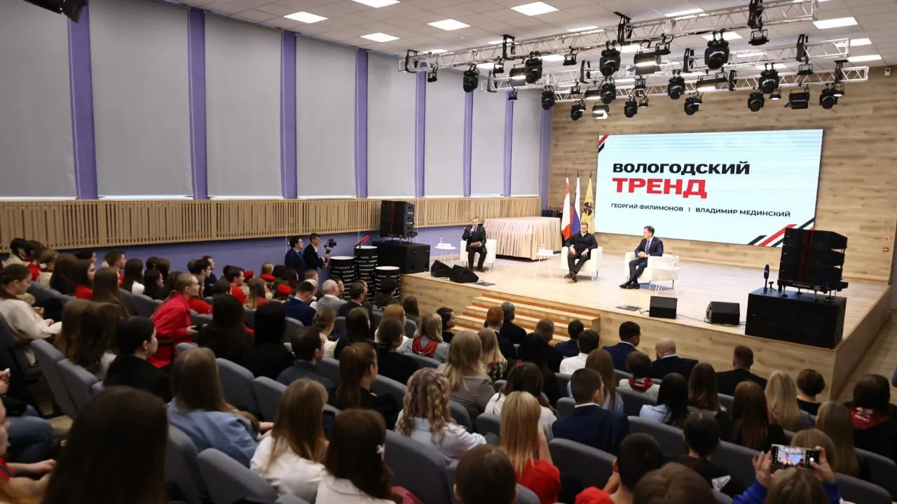 Владимир Мединский рассказал вологодским студентам о своей книге