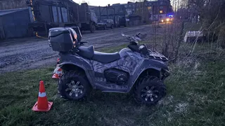 Квадроцикл врезался в опору ЛЭП в Вологодской области: водитель погиб