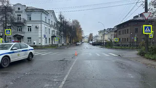 В Вологде водитель сбил подростка на "зебре" и скрылся