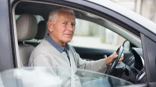 Для водителей 70+ обязательно: медкомиссию теперь станет проходить намного сложнее.