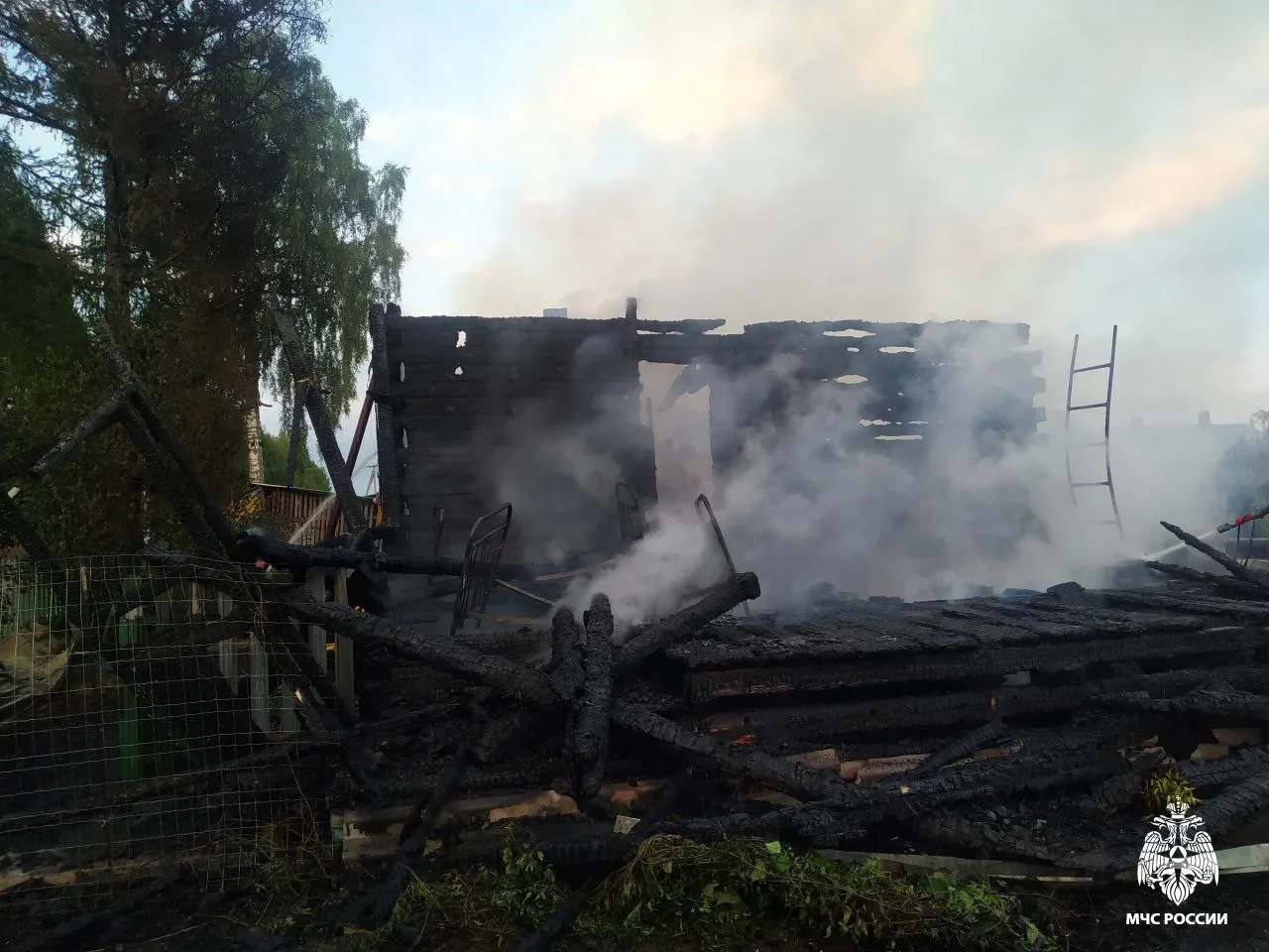 На Вологодчине прохожий спас женщину из пожара