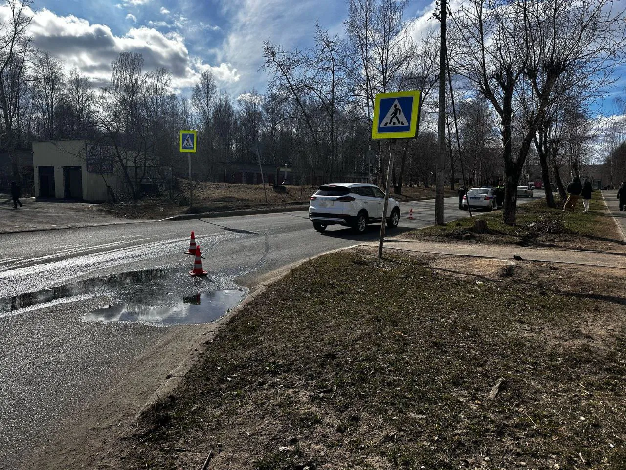 В Вологодской области водитель легковушки сбил ребенка на "зебре"